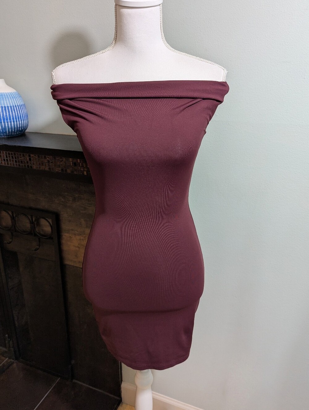 Aritzia Original Small Contour Ravish Dress Bodycon Off Shoulder Brown Burgundy